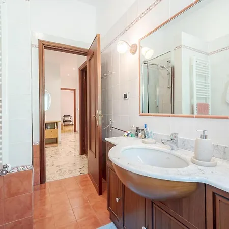 Apartment Lovely In With Wifi *